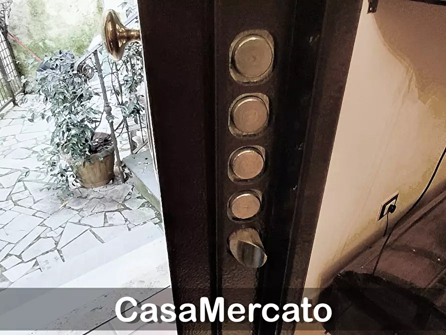 Immagine 24 di Quadrilocale in vendita  in Via dei Condotti a Rocca Di Papa