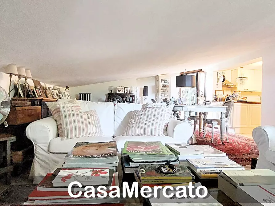 Immagine 5 di Attico in vendita  in Via San Carlo Borromeo a Rocca Di Papa