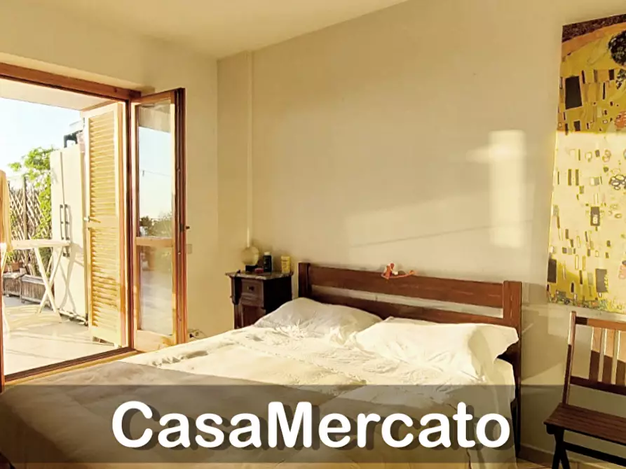 Immagine 10 di Trilocale in vendita  in Via Roma a Rocca Di Papa