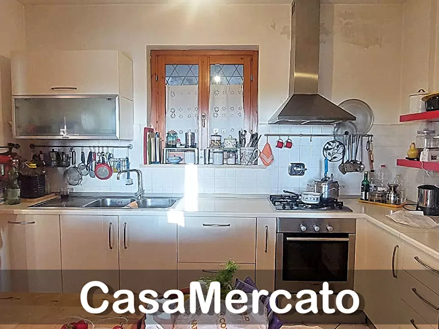 Immagine 16 di Trilocale in vendita  in Via Roma a Rocca Di Papa