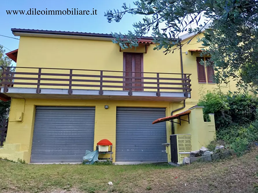 Immagine 7 di Casa indipendente in vendita  a Castorano