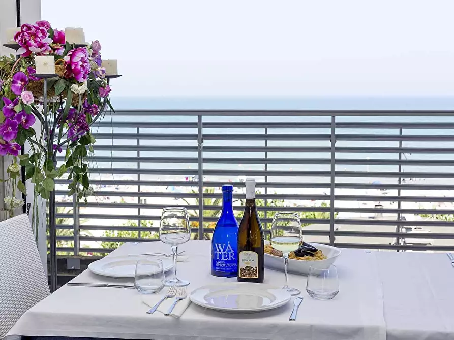 Immagine 18 di Albergo/B&B/Residence in vendita  a Alba Adriatica