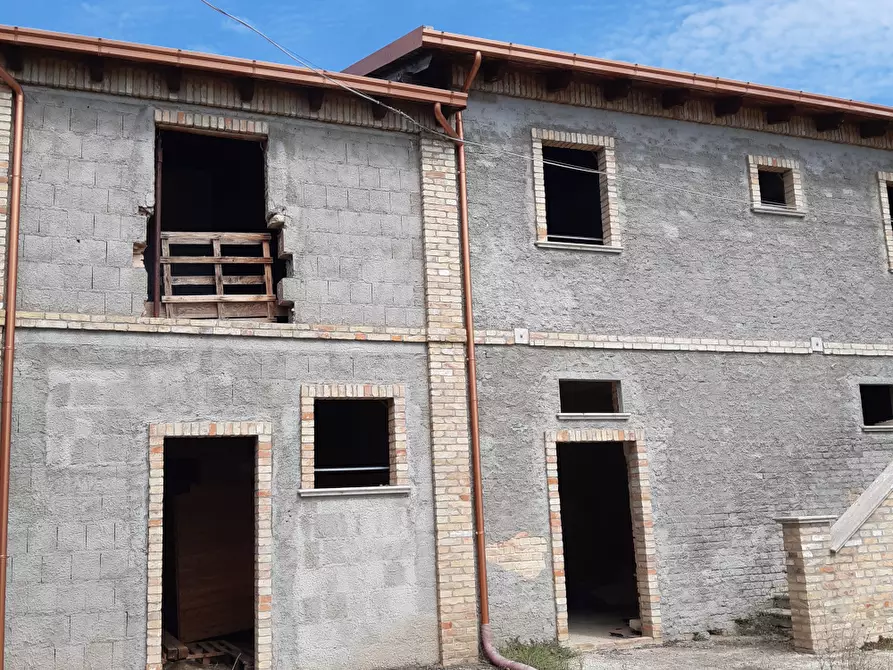 Immagine 12 di Casa indipendente in vendita  a Tortoreto