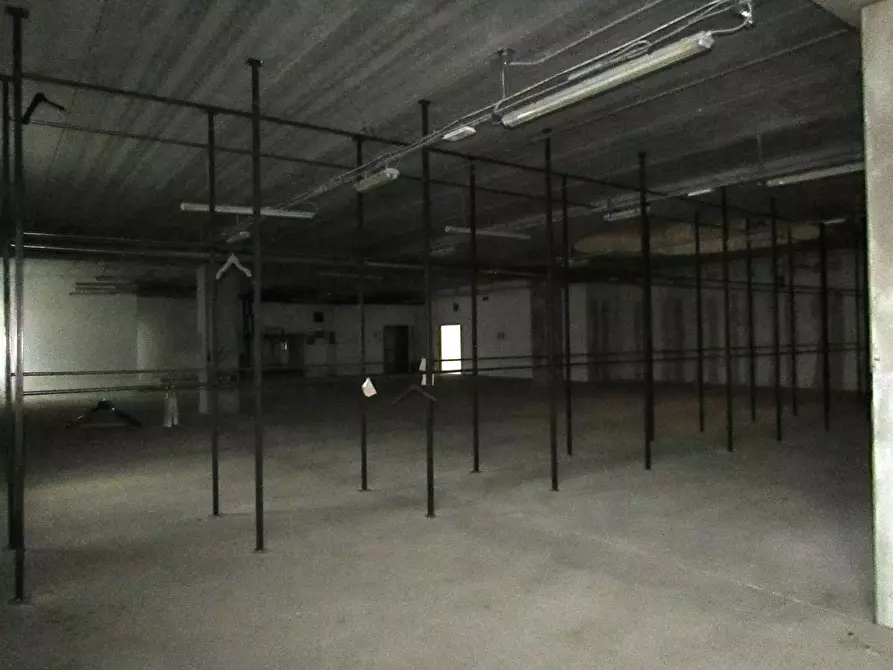 Immagine 6 di Laboratorio in vendita  in VIA LUIGI EINUDI a Civitanova Marche