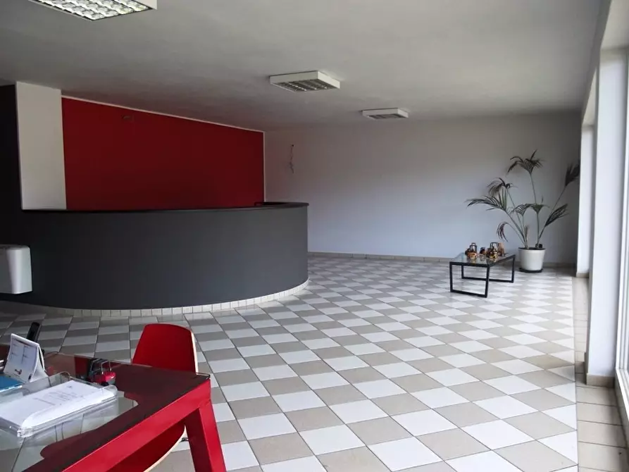 Immagine 9 di Capannone industriale in affitto  a Acquaviva Picena