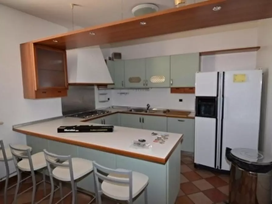 Immagine 12 di Locale commerciale in vendita  a Monteprandone