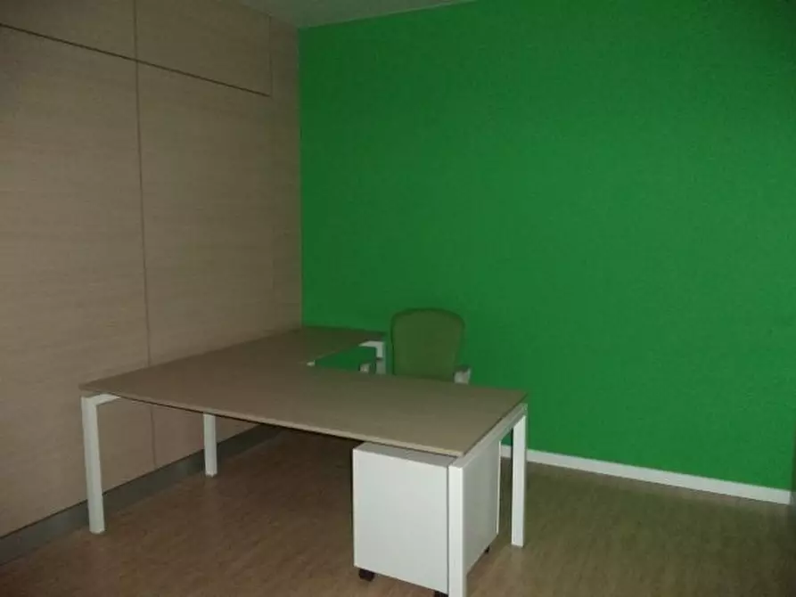 Immagine 7 di Ufficio in vendita  a San Benedetto Del Tronto