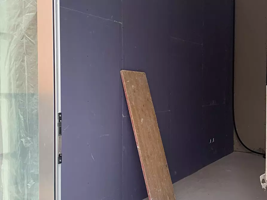 Immagine 10 di Laboratorio in vendita  a San Benedetto Del Tronto