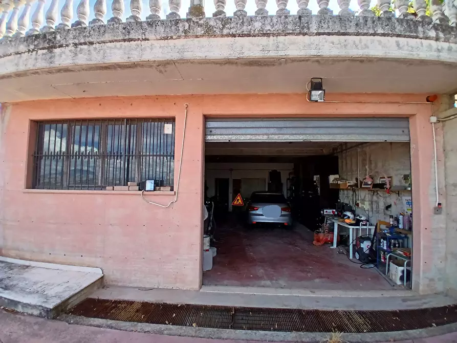 Immagine 83 di Casa indipendente in vendita  a Ancarano