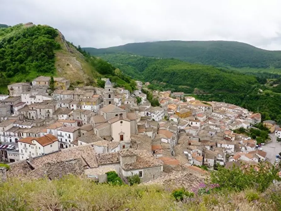 Immagine 27 di Quadrilocale in vendita  in VIA ARIOSTO a San Fele