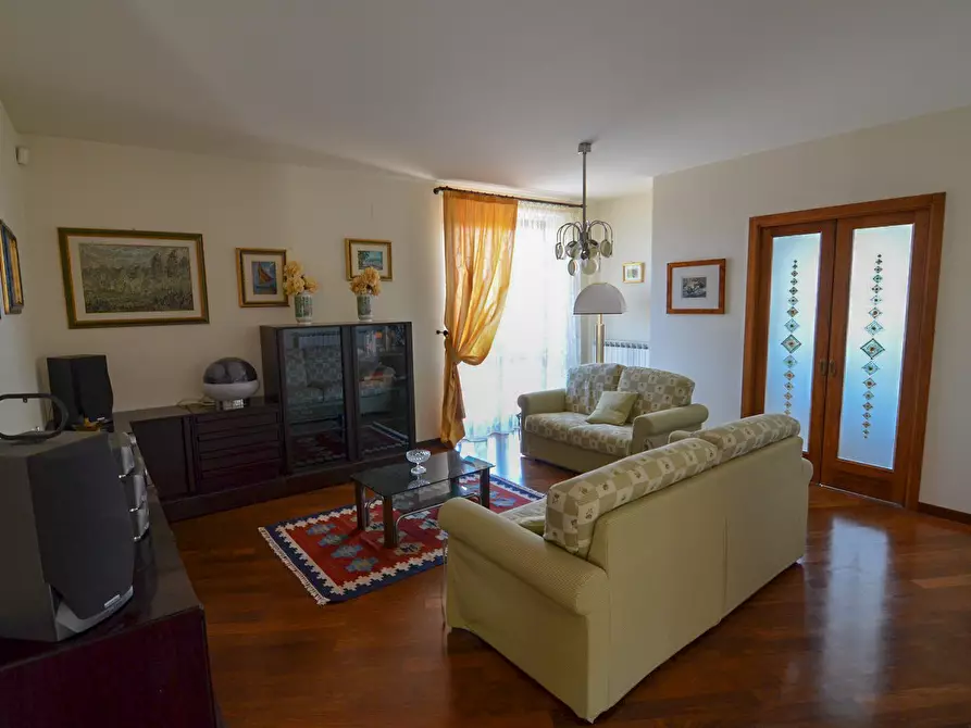 Immagine 11 di Casa indipendente in vendita  a Acquaviva Picena