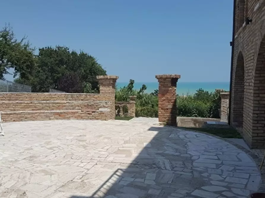 Immagine 20 di Villa in vendita  a Tortoreto