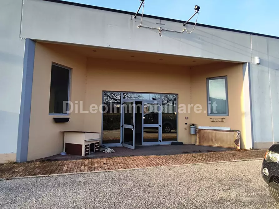 Immagine 7 di Attività artigianale in vendita  a Ascoli Piceno