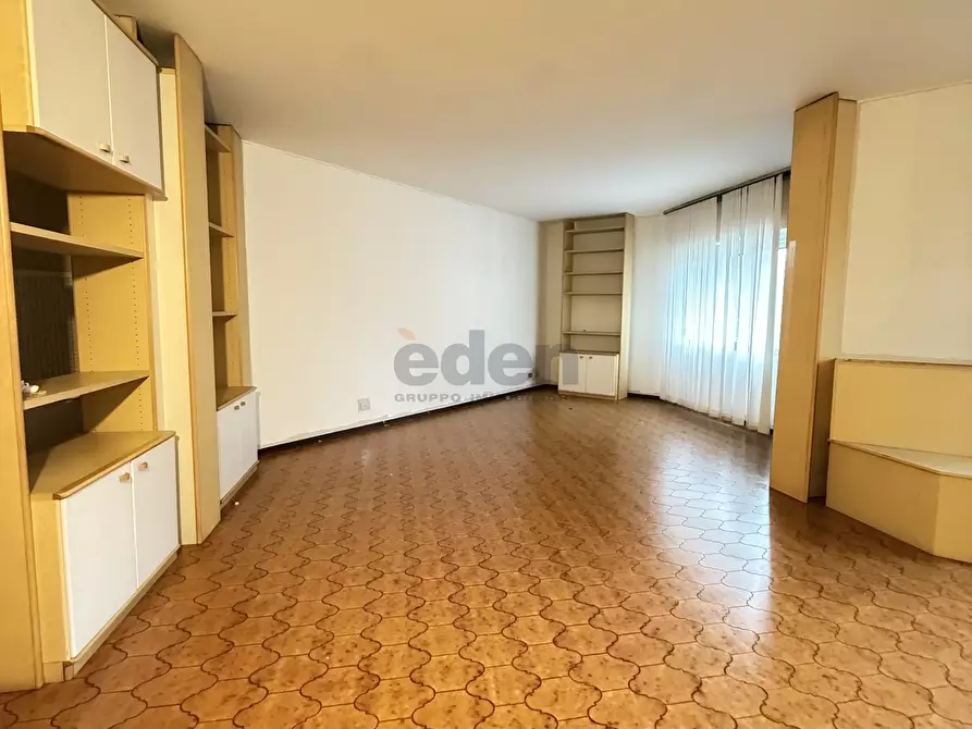 Immagine 29 di Ufficio in affitto  in Via Vittorio Bottego 49 a Modena