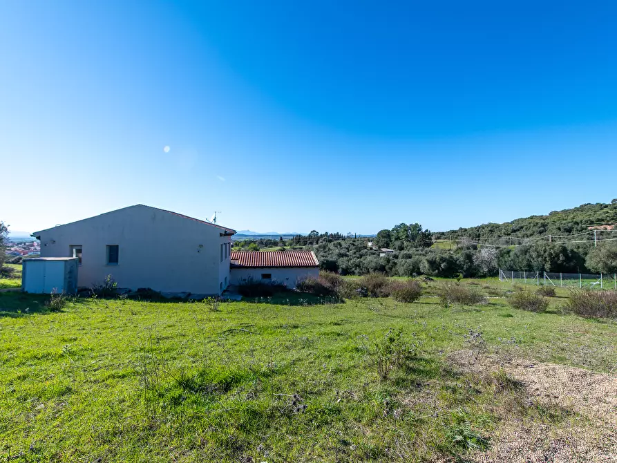 Immagine 49 di Villa in vendita  a Soleminis