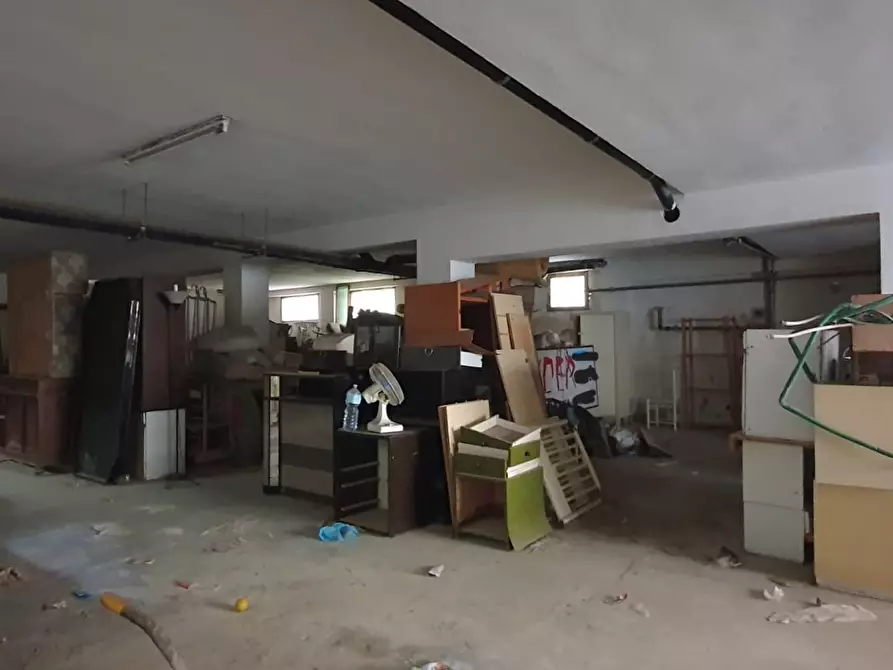 Immagine 9 di Garage in vendita  a Quartucciu