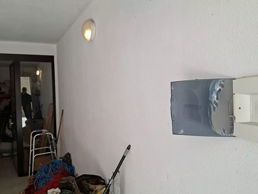 Immagine 10 di Garage in vendita  a Quartucciu