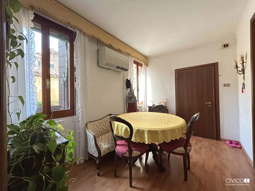 Immagine 5 di Appartamento in affitto  in Calle Larga a Venezia