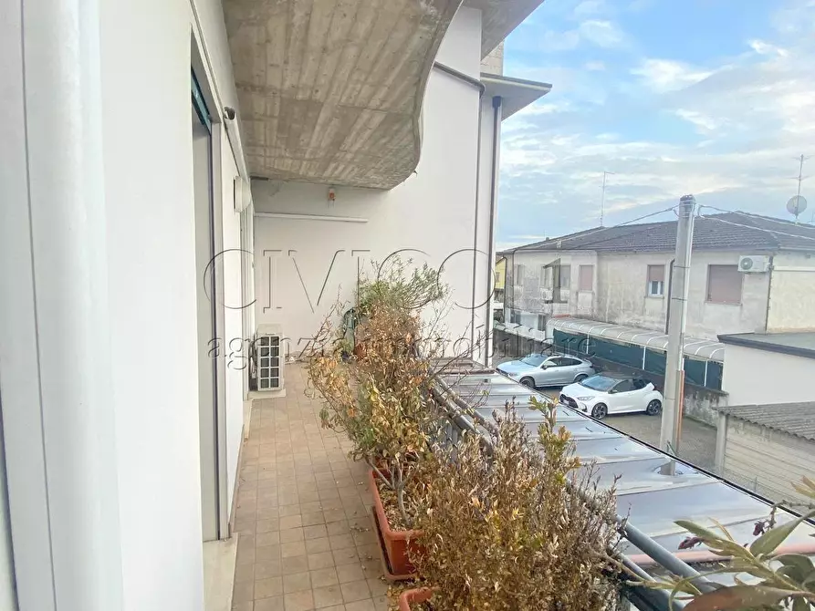 Immagine 17 di Ufficio in affitto  in Via Italia Unita 1 a Torri Di Quartesolo