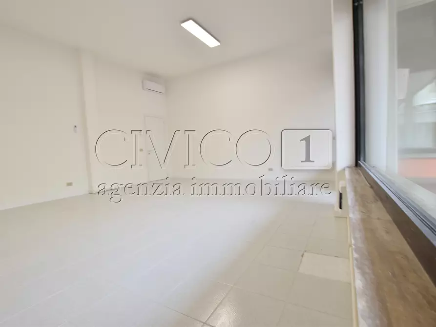Immagine 5 di Locale commerciale in affitto  in via Roma a Vigodarzere