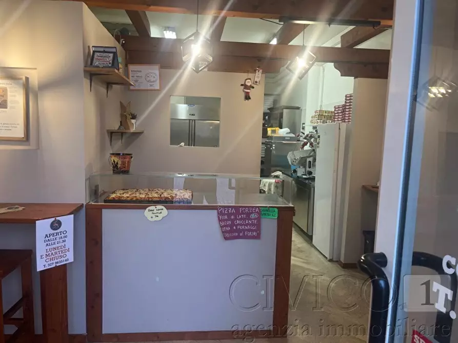 Immagine 3 di Pizzeria / Pub in vendita  in Via Monte Grappa 2 a Albettone