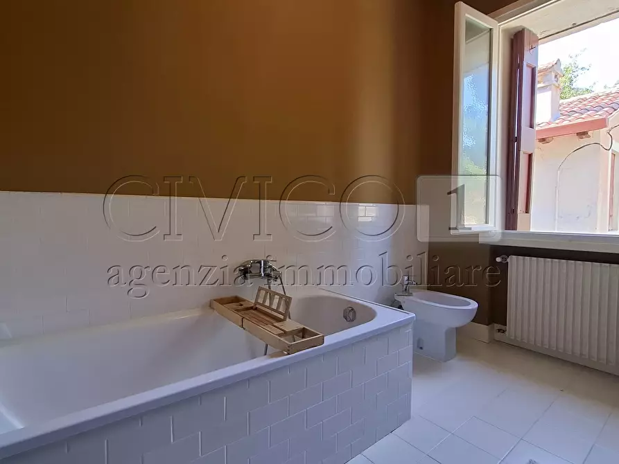 Immagine 40 di Villa in vendita  in Viale Scalabrini a Bassano Del Grappa