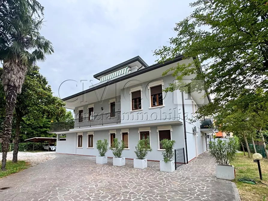 Immagine 17 di Appartamento in vendita  in Via Pascoli 14 a Quinto Vicentino