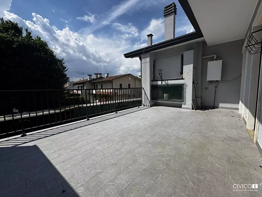 Immagine 12 di Appartamento in vendita  in Via Pascoli 1 a Quinto Vicentino