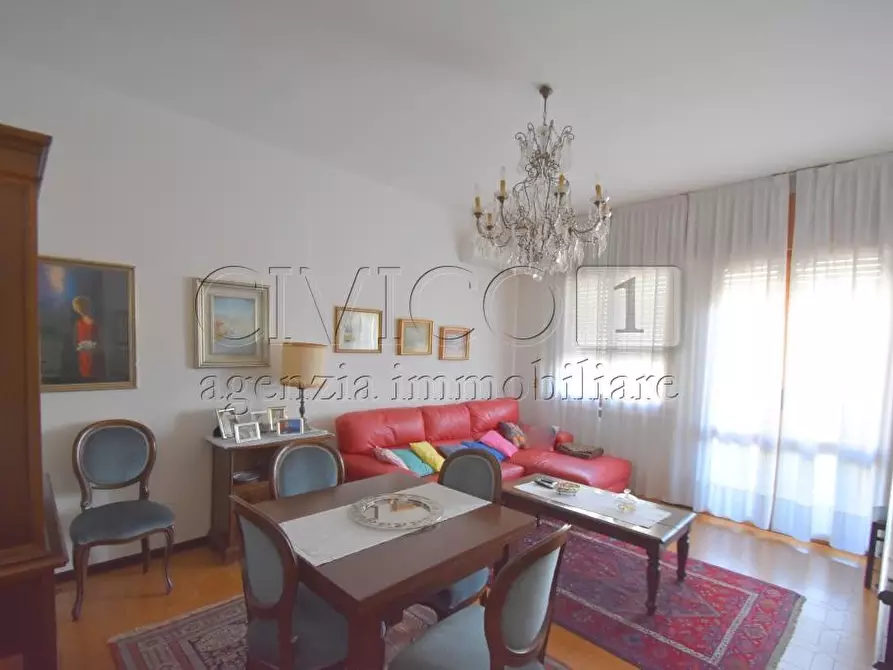 Immagine 1 di Appartamento in vendita  in Viale Giuseppe Mazzini 269 a Vicenza