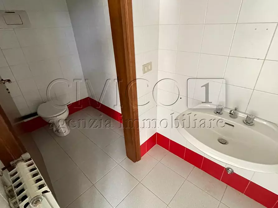 Immagine 10 di Locale commerciale in affitto  in Via Roma 110 a Vigodarzere