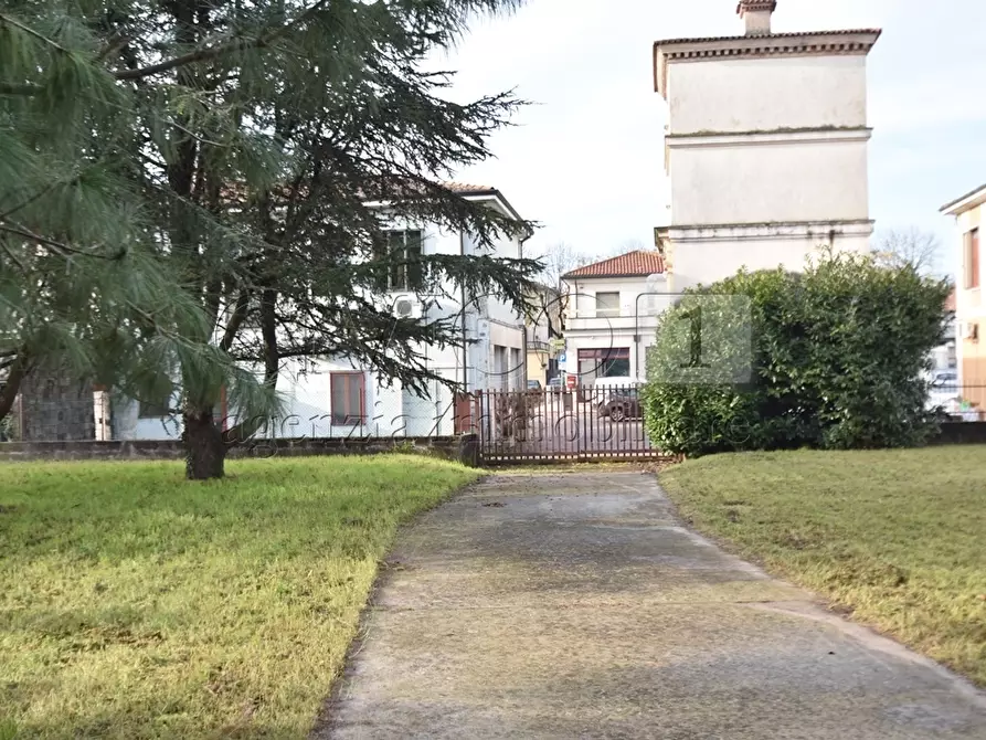 Immagine 22 di Villa in vendita  in Via Guglielmo Marconi 8 a Noventa Vicentina