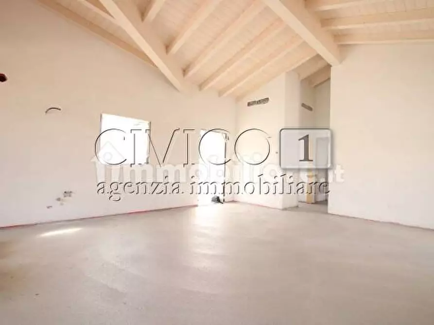 Immagine 1 di Casa semindipendente in vendita  in Via Dante Alighieri 22 a Longare