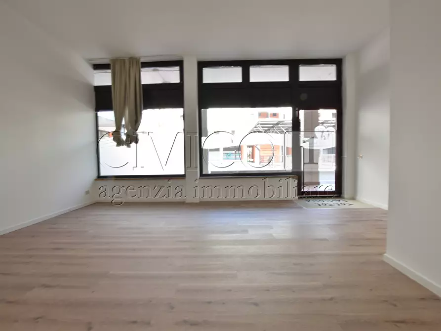 Immagine 10 di Locale commerciale in affitto  in Via Roma 110 a Vigodarzere