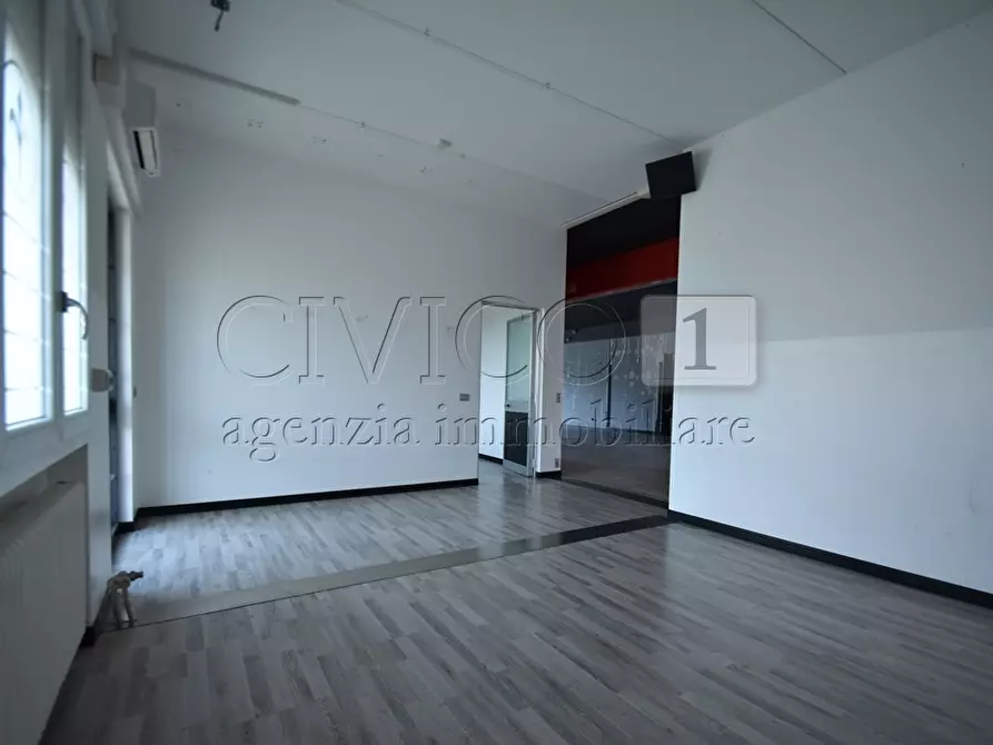 Immagine 9 di Attività commerciale in affitto  in Via Italia Unita 1 a Torri Di Quartesolo