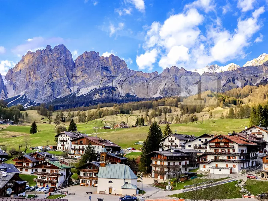 Immagine 10 di Casa semindipendente in vendita  in Via Lungoboite a Cortina D'ampezzo