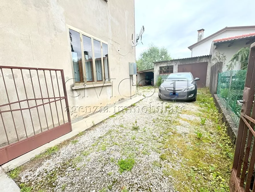 Immagine 28 di Casa bifamiliare in vendita  in Viale Martiri della Liberazione 61 a Carmignano Di Brenta