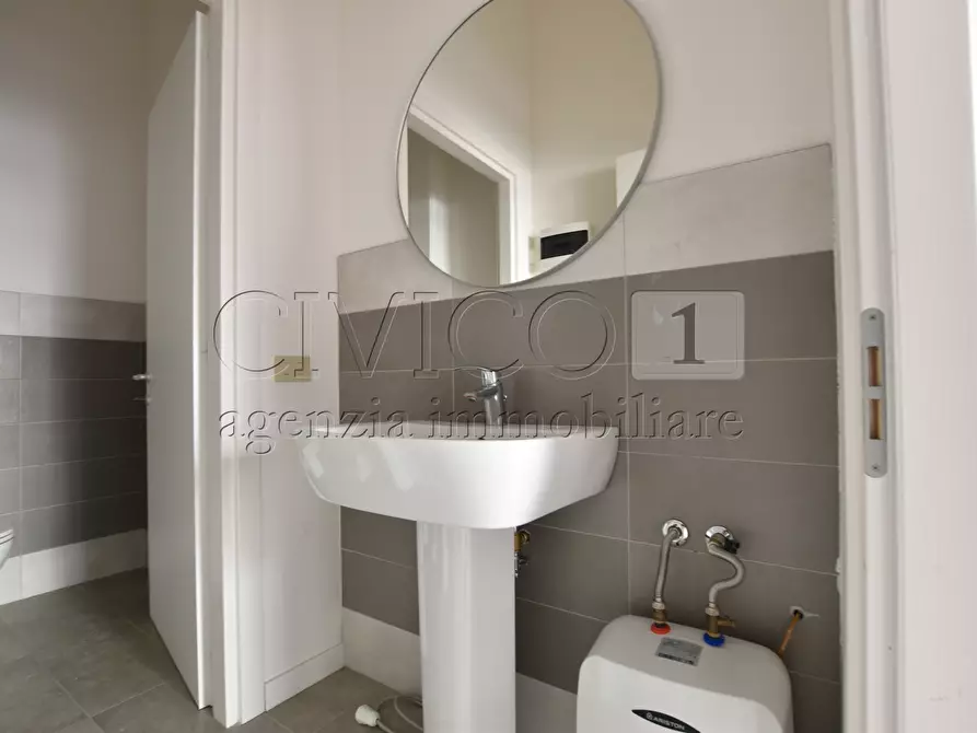 Immagine 9 di Locale commerciale in affitto  in Via Roma 110 a Vigodarzere