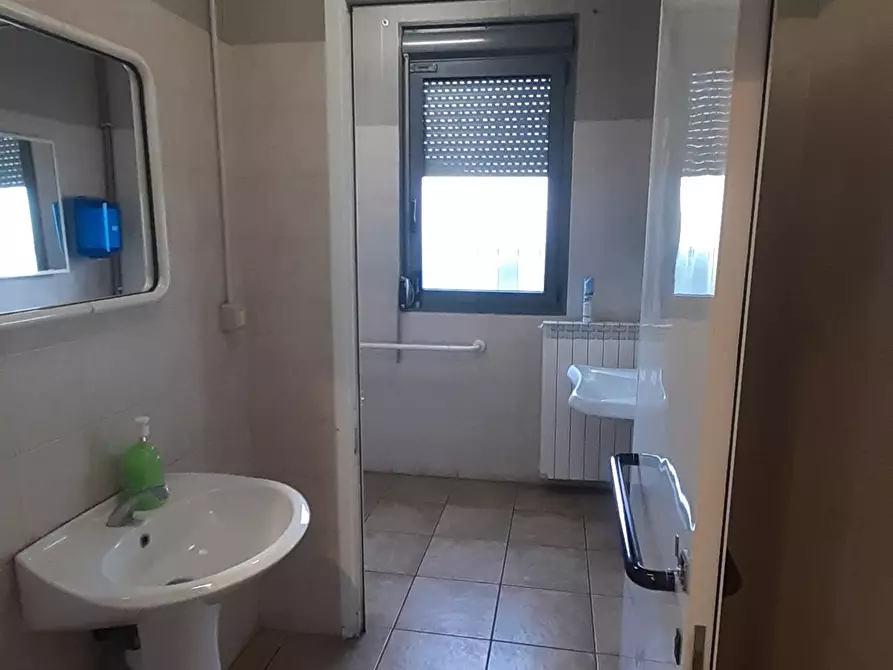 Immagine 7 di Bar / Ristorante in vendita  in via monte san martino 57 a Gallarate