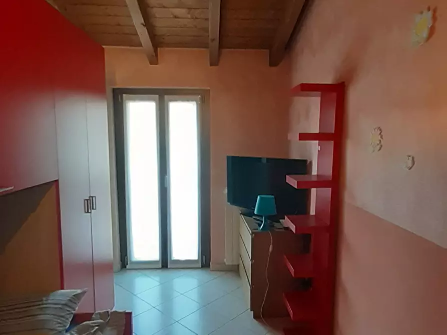 Immagine 9 di Villetta a schiera in vendita  in Via Monte Bianco 50 a Pombia