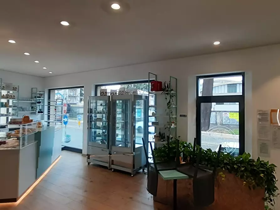 Immagine 1 di Locale commerciale in affitto  in Via Milano 94 a Somma Lombardo