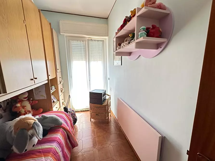 Immagine 15 di Appartamento in vendita  in Via Fratelli Rosselli 58 a Ortonovo