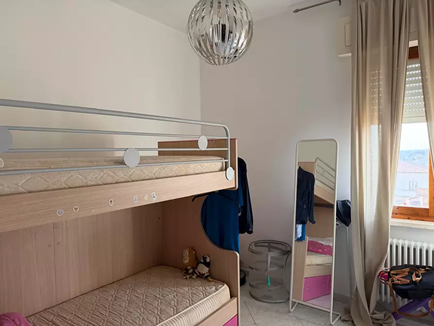 Immagine 12 di Quadrilocale in vendita  in Via Dogana 147 a Ortonovo