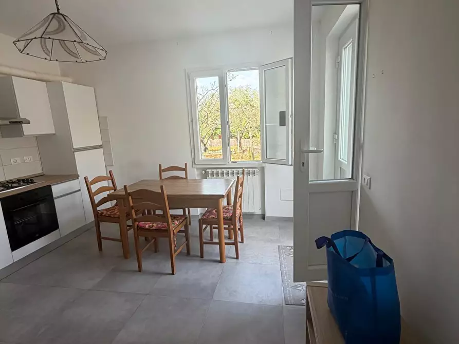 Immagine 2 di Casa semindipendente in vendita  in Via Nave 17 a Sarzana