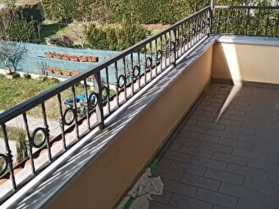 Immagine 3 di Casa semindipendente in vendita  in Marina di Carrara a Carrara