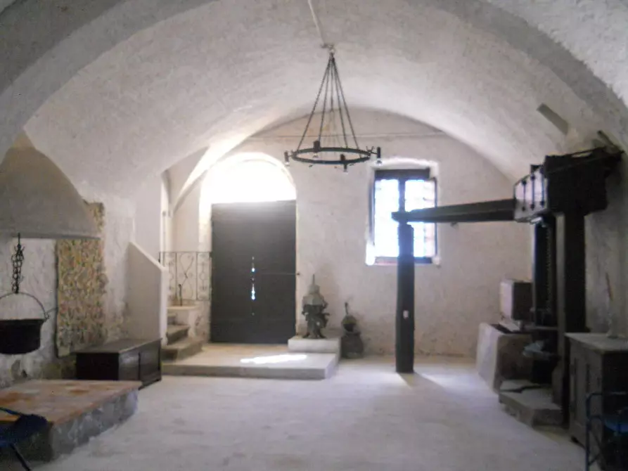 Immagine 11 di Rustico / casale in vendita  a Castelnuovo Magra