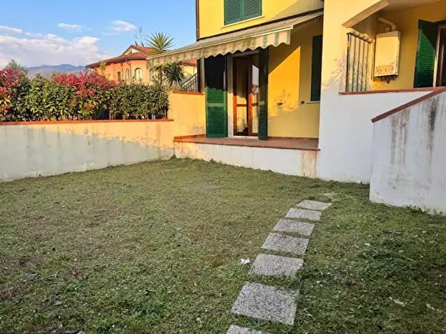 Immagine 5 di Appartamento in vendita  in Via Madonnina 47 a Ortonovo