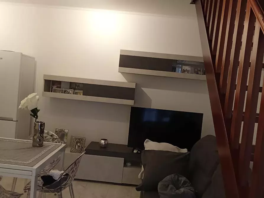 Immagine 5 di Casa semindipendente in vendita  in Via Fratelli Cervi 4 a Ortonovo