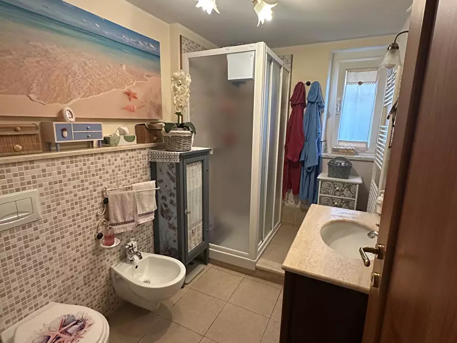 Immagine 33 di Villa in vendita  in Via della Resistenza 38 a Castelnuovo Magra