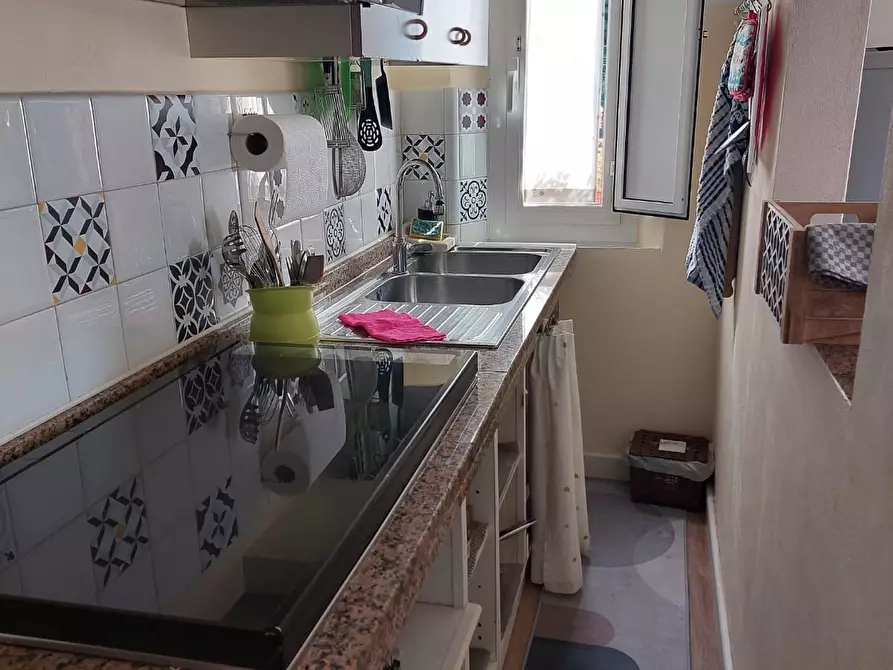 Immagine 2 di Casa semindipendente in vendita  in CORSO 40 a Ortonovo