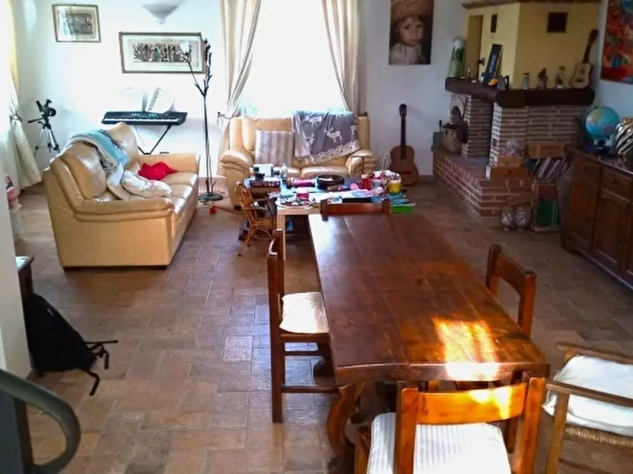 Immagine 6 di Casa semindipendente in vendita  in Marina di Carrara a Carrara